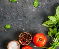 si puo mangiare il basilico in gravidanza i consigli per gustarlo in sicurezza