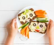 Come tagliare gli alimenti per i bambini