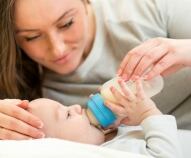 Tutto quel che c'è da sapere sul latte artificiale