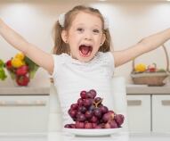 Quando si può dare l'uva ai bambini
