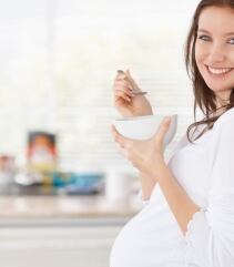Si pu&ograve; fare la dieta in gravidanza?