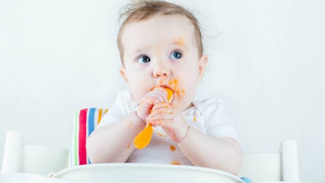 Autosvezzamento: come funziona e cos'è, quando iniziare, quanto dura e cosa dare al bambino. Differenza con lo svezzamento autosvezzamento