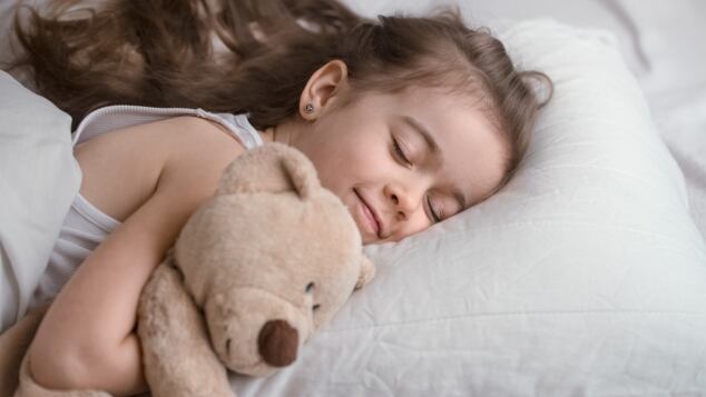 come aiutare i bambini a dormire meglio i consigli degli esperti
