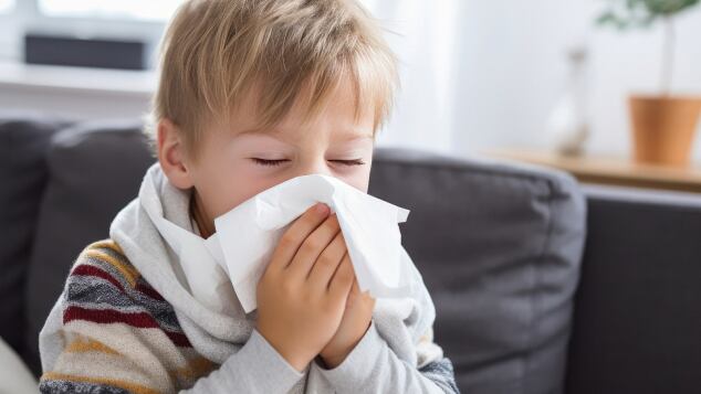 Cos'è il Metapneumovirus nei bambini? E' una comune infezione respiratoria che si presneta con sintomi tipici del raffreddore. Come si cura e quanto dura cos e il metapneumovirus dobbiamo preoccuparci