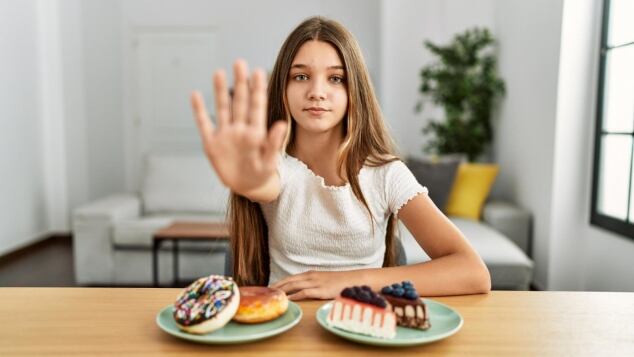 I disturbi alimentari colpiscono sempre più bambini: dal 2019 +64% di diagnosi al Bambino Gesù e l'età si abbassa fino a 8 anni. I segnali d'allarme e come disturbi alimentari nei bambini e preadolescenti una crescita allarmante