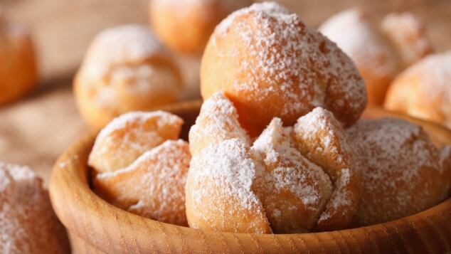 Dolci di Carnevale: dalle chiacchiere alle castagnole ecco le ricette per bambini per i dolci di Carnevale più famosi i dolci di carnevale