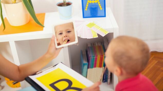 Il logopedista | E' la figura di riferimento nella prevenzione e nella rieducazione delle disabilità comunicative e cognitive: ecco cosa fa e quando può il logopedista