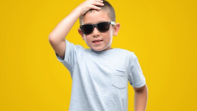 Insolazione nei bambini: quali sono i sintomi, quanto dura, come prevenirla e cosa fare per l'insolazione e la febbre cosa fare se il bambino ha preso un insolazione