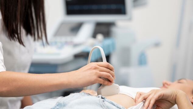 Prima ecografia in gravidanza: quando si deve fare dopo il test positivo e cosa si vede con la prima ecografia in gravidanza. Sarà interna o esterna? prima ecografia in gravidanza