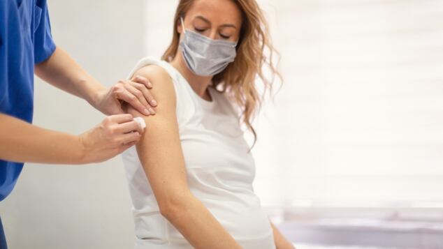 Vaccino COVID in gravidanza: si può fare? E' sicuro? Cosa dicono l'OMS e gli esperti sui vaccini contro il Coronavirus in gravidanza vaccino covid in gravidanza